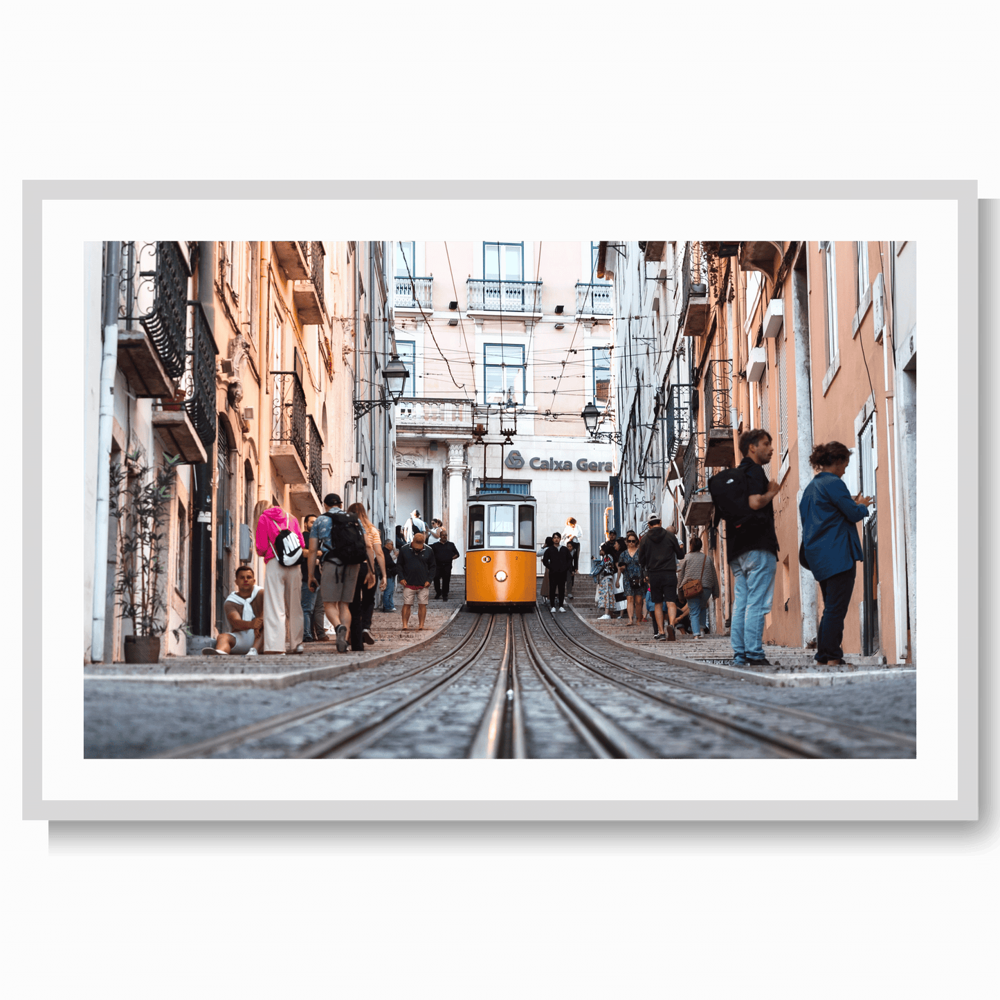 Bustling Lisboa