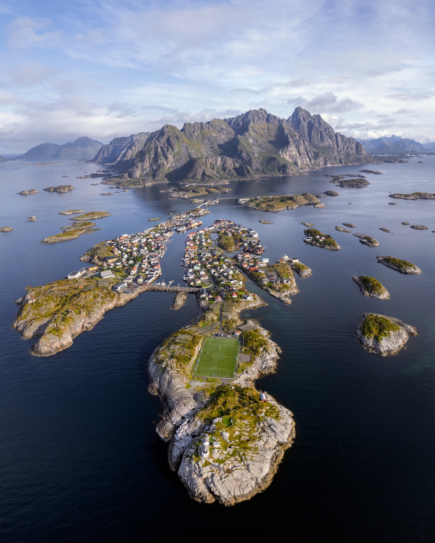 Henningsvaer