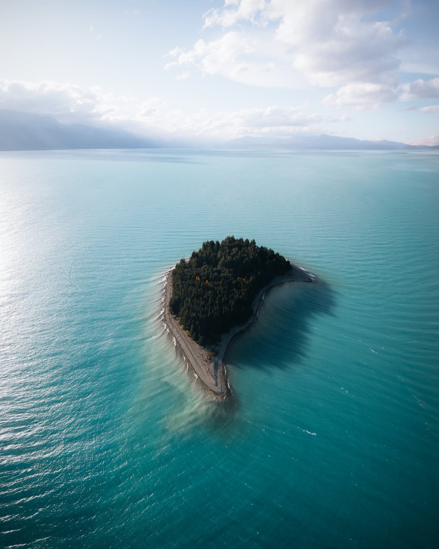 Pukaki shadow play
