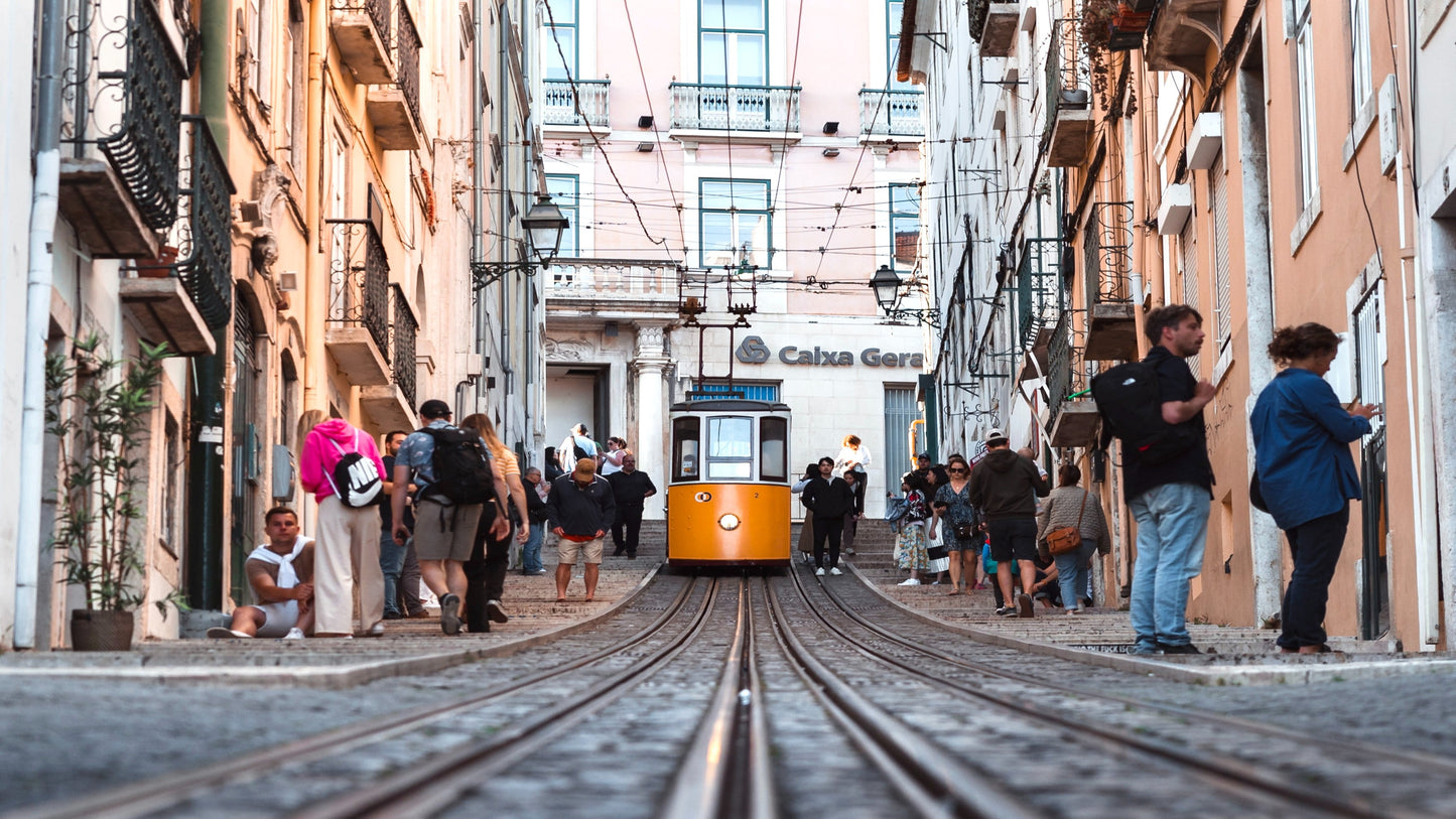Bustling Lisboa