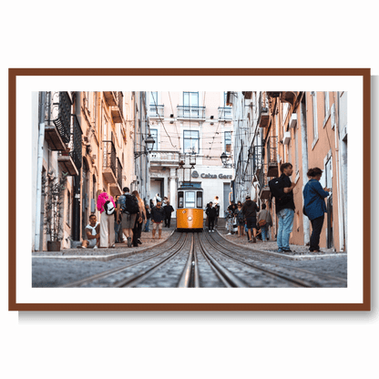 Bustling Lisboa